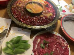 -城墙拐拐火锅(三峡广场黑金冠店)