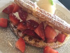 -ROAST coffee & eatery