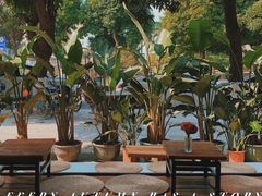 露天位-邊渡咖啡