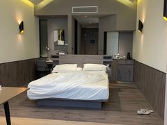 -上海虹桥中心爱琴海亚朵S酒店