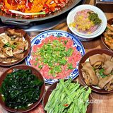 真别说，这家火锅店光是甜品就太吸引人了
