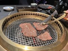 -铭牛烧肉·和牛海鲜自助(高新月牙湖店)