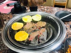 -啊美丽炭火烤肉(滑翔一店)
