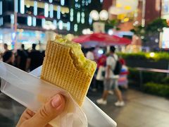 榴莲味-詹爷爷乌节路街头冰淇淋