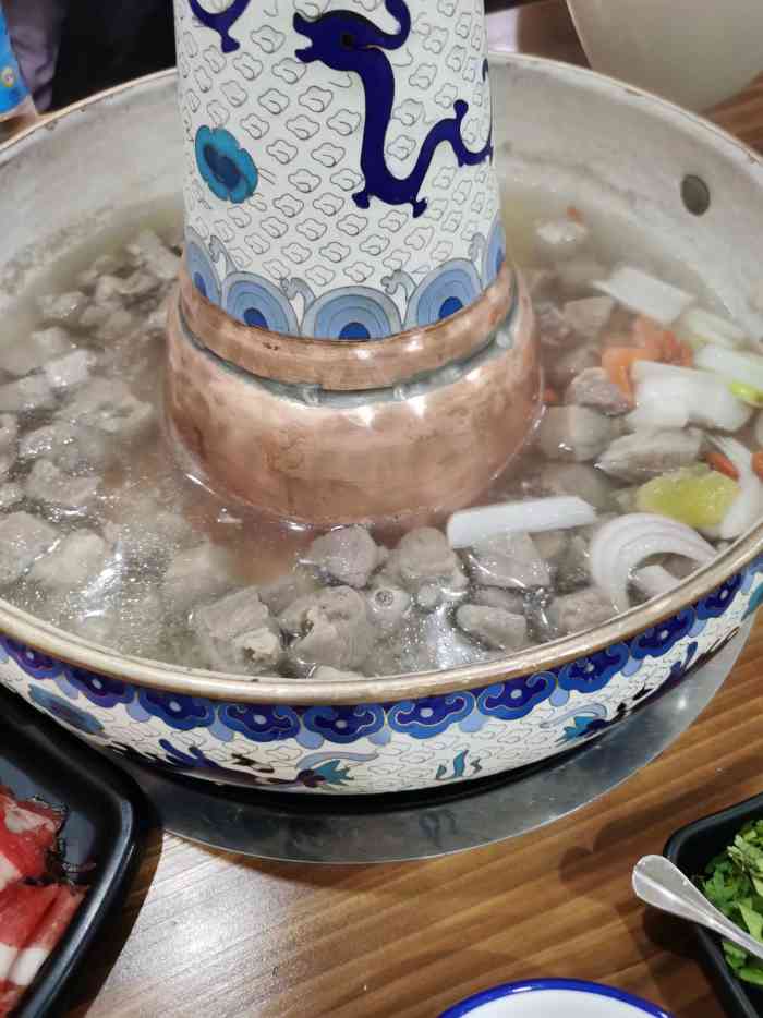 苏鲁锭冰煮羊-"冰煮羊,终于空了写个点评,真的是第一次吃.