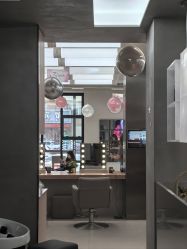 -Z.X HAIR SALON张新美业
