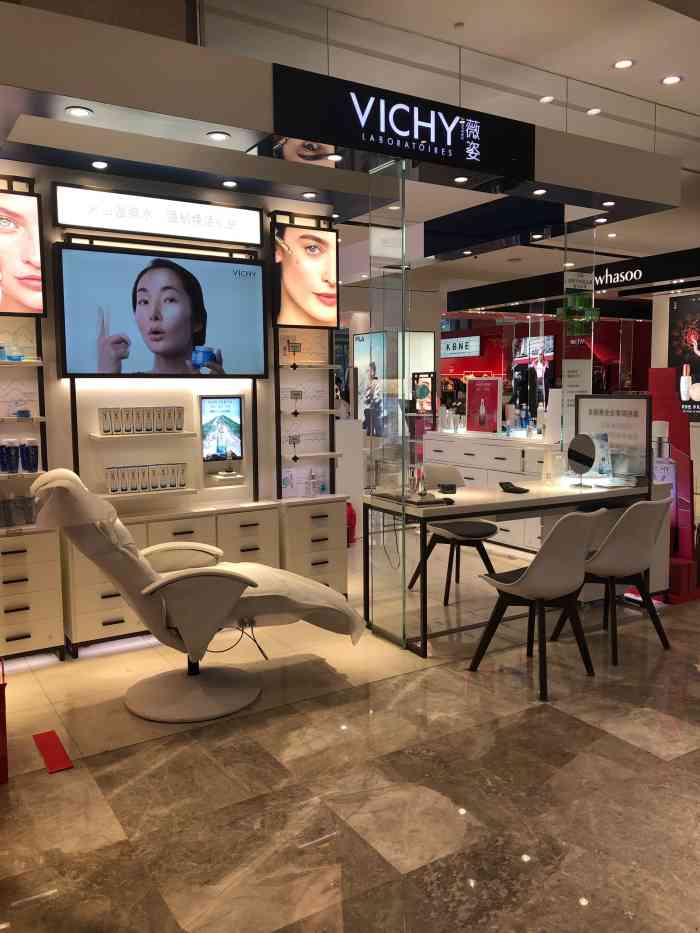 薇姿(银泰百货杭州庆春店)-"位于庆春银泰一楼的薇姿专柜,跟理肤泉