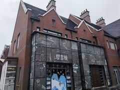 -钟书阁(松江泰晤士小镇店)