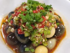 杭椒小皮蛋-湘肠香火锅店(团结湖店)