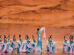 -小芳舞蹈团·少儿舞蹈·中国舞(龙江校区)