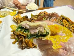 -东来菜馆•手抓海鲜家常菜•海鲜锅贴(鸽子窝店)