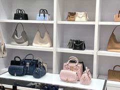 -王府井奥莱临潼小镇(临潼店)