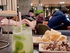 -WOLFGANG PUCK KITCHEN & BAR(迪士尼小镇店)