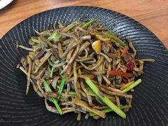 茶树菇炒肉-醉霖生态餐厅(交大店)