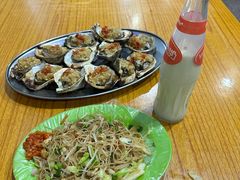 -蚝哥花姐湛江烤生蚝(美丽湾市场店)