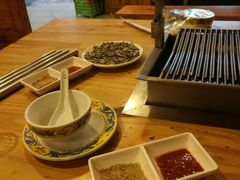 -欢乐牧人蒙古炭烤羊腿(四平路店)