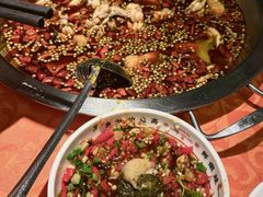 -龙巢盱眙龙虾·牛蛙·烧烤宵夜(八卦岭店)