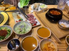 -喜来稀肉(北外滩白玉兰广场店)