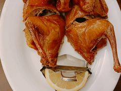 葡式烧乳鸽-澳门木偶葡国餐厅(珠海店)