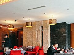 -粤尚腾香居中餐厅(首都机场希尔顿店)