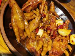 红烧鸡脚-老三样·美食研究中心(世贸路店)