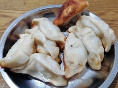 -黄阿姨锅贴大王(万航渡路店)