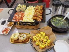 -豚妈妈汤饭·部队锅(南京东路店)