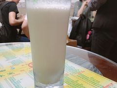 椰子奶昔-顺记冰室(宝华路店)