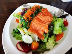 -Chom Cafe and Restaurant