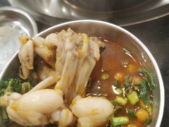 -鸿顺老铁锅美蛙鱼府(解放碑店)