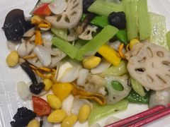 -绿雅居原生态农庄(小涌店)