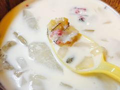 -志龙皇冠吃货椰子铺