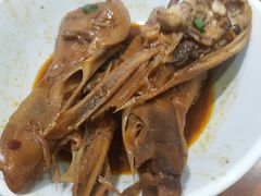 卤鸭头-琥珀老六龙虾(四里河店)
