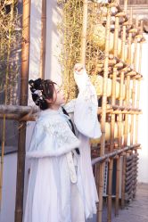 -一揽芳华汉服旗袍体验馆(拙政园店)