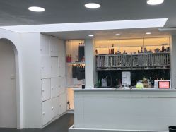 -星座接发烫染美发超市