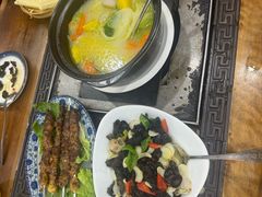 -三锅莊·牦牛肉火锅·香格里拉特色藏餐宴请餐厅(昆明创始店)