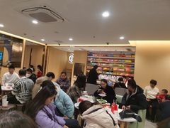 等位区-海底捞火锅(团结桥店)