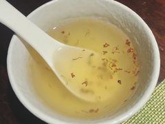 -乐领拈花溪·林涧食韵
