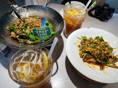 -费大厨辣椒炒肉(黄兴中心广场店)