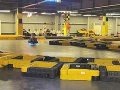 -极限PLAY运动娱乐新世界·团建派对表演休闲馆·室内高空游乐园
