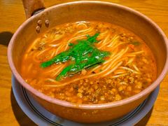 -云海肴·汽锅鸡·云南菜(天山百盛优客店)