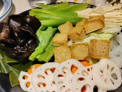 -三江源活鱼现烤(维多利摩尔城店)