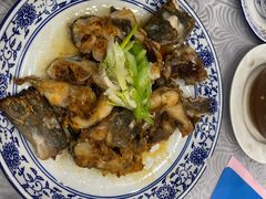 招牌煎焗大鱼头-粤·向群饭店(龙津东路总店)
