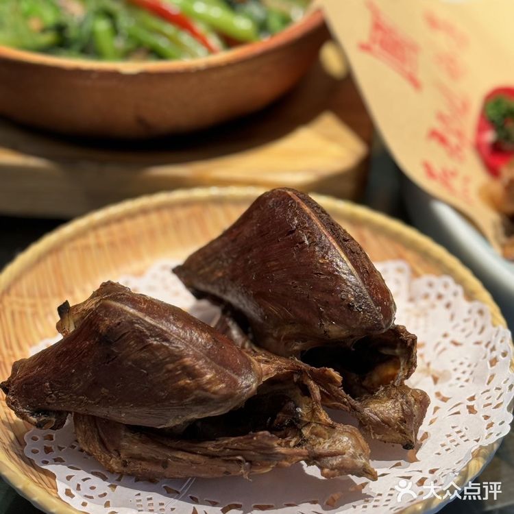 想不到..家附近的燕郊烧鸽子都开19年了