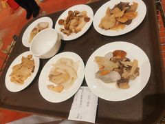 -天宜隆蘑菇宴火锅(石景山旗舰店)