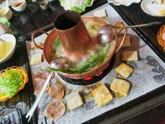 -香香腊排骨.野生菌火塘总店(束河店)