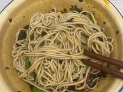 -张记奔吃小面