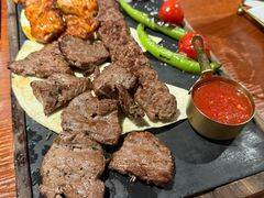 格鲁吉亚烤串拼盘-格鲁·秀色Georgia’s Feast
