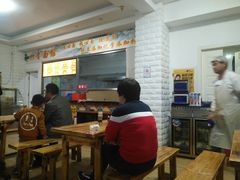 大堂-竹青胶东摔面(黄岛开发区店)