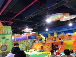 -太空学院儿童娱教乐园(中华广场店)